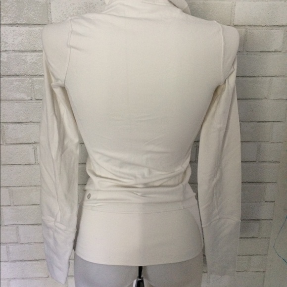 Lululemon women’s white/gray sweater size 2 - Picture 4 of 8